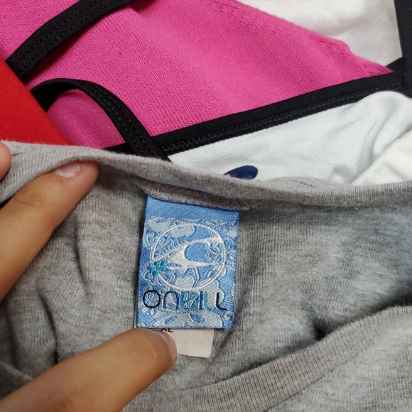 Brand new Oneill Long Sleeve Tee - Picture 4 of 5